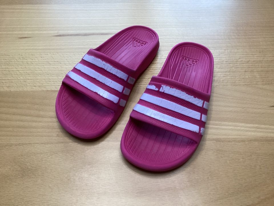 Badeschuhe von Adidas f r M dchen Gr. 32 in Rheinland