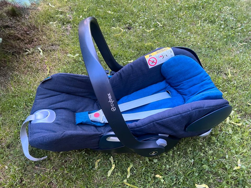 Cybex Baby Autositz Kindersitz Babyschalen in Görlitz