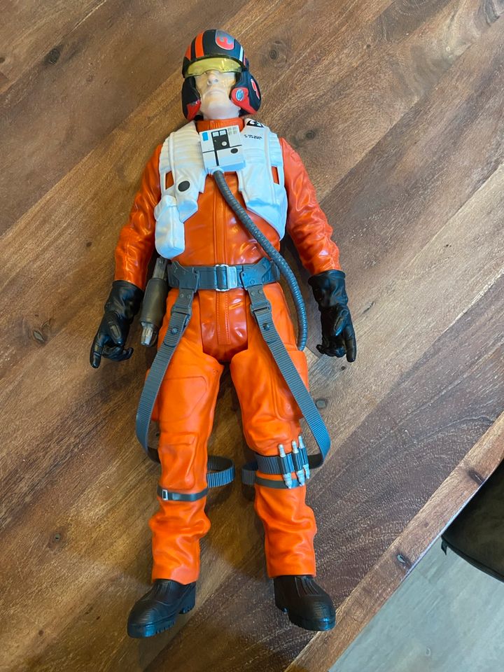 Star Wars Actionfigur Pilot Luke Skywalker in Bremen