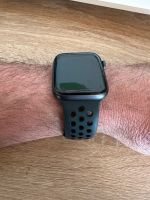 Applewatch 6 Nike in 44mm unbenutztes Armband,  schutzfolie 1x Niedersachsen - Vechelde Vorschau