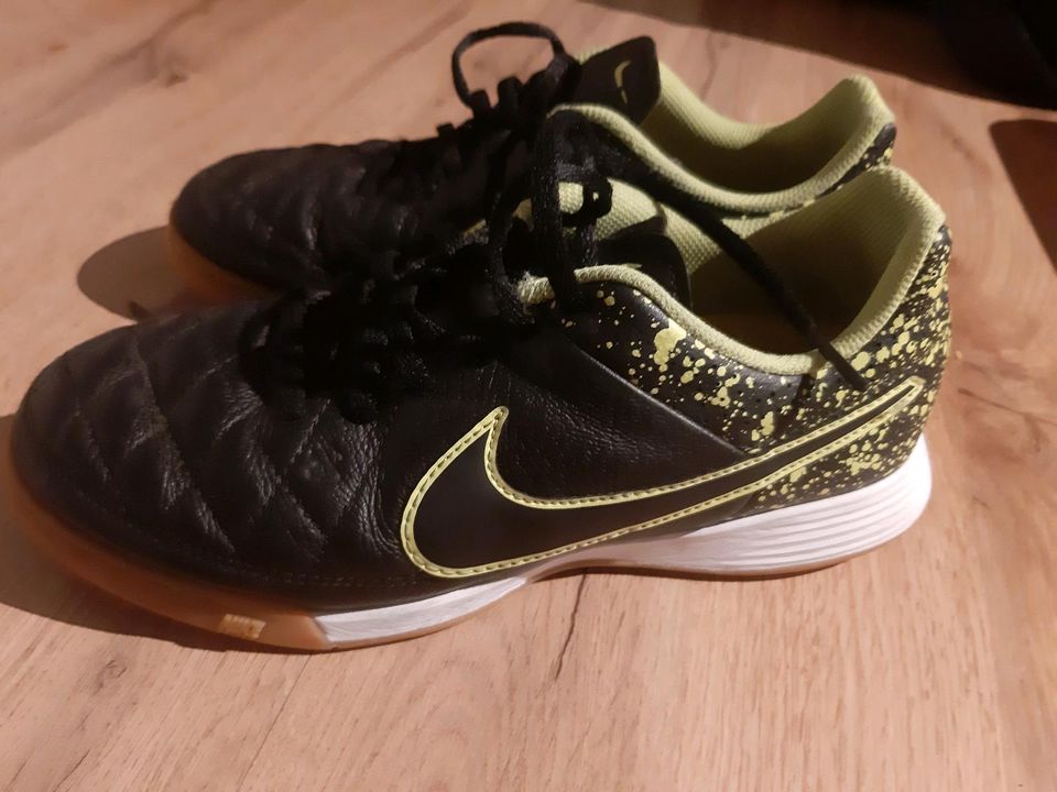 Hallenschuhe Nike in Sonthofen