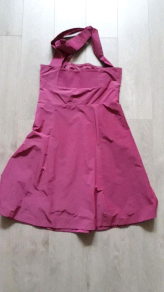 Kleid Esprit festlich Gr. 38 beere, wie neu in Uplengen