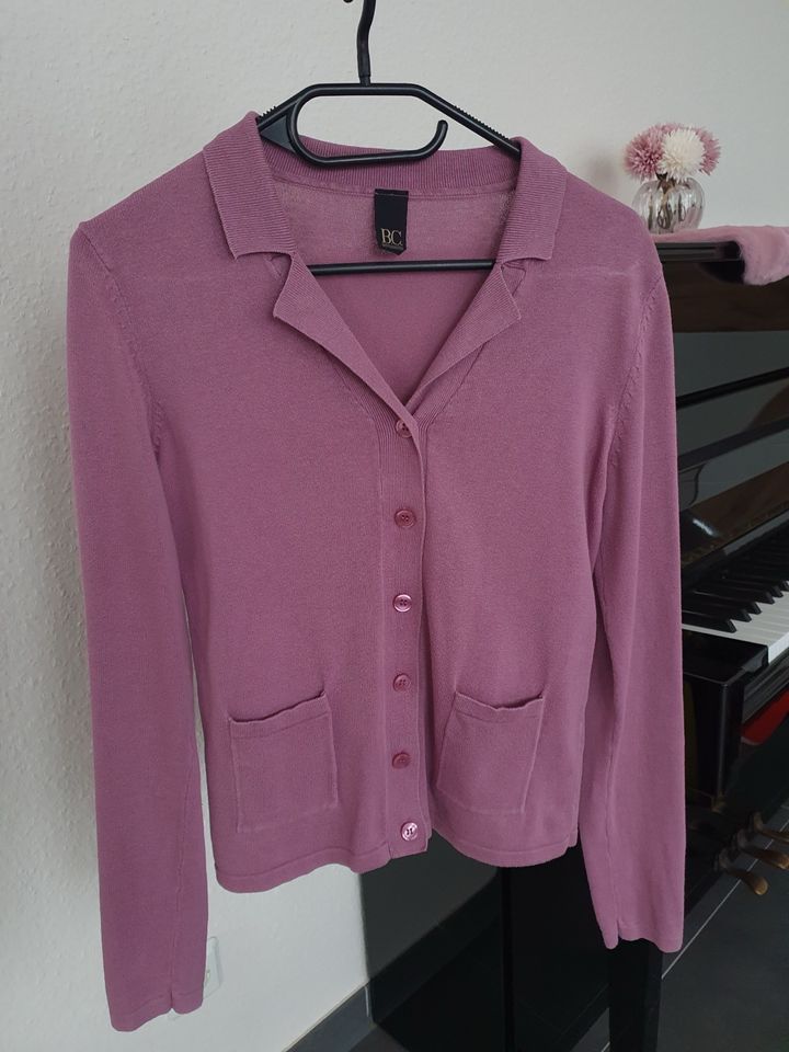 Heine Feinstrick Cardigan Gr 34 Strickjacke Baumwolle Brombeere in Vechta