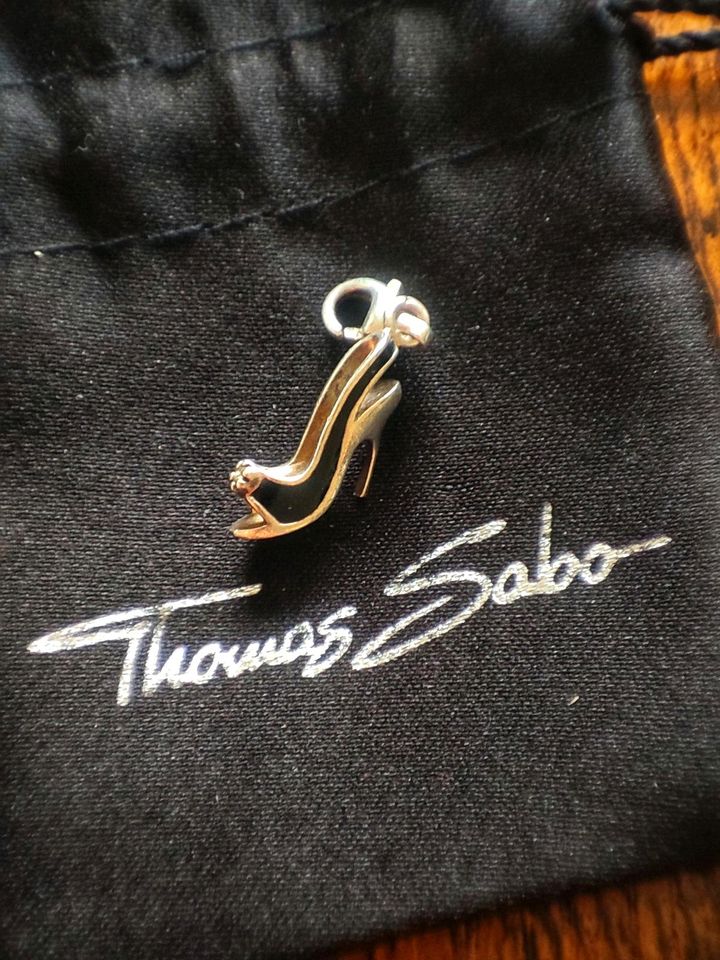 Thomas Sabo Charm Anhänger 7 Stück in Gehrden