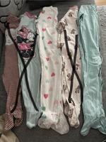 Strampler Overall Schlafanzug Disney Minnie Maus H&M 80 Hessen - Karben Vorschau