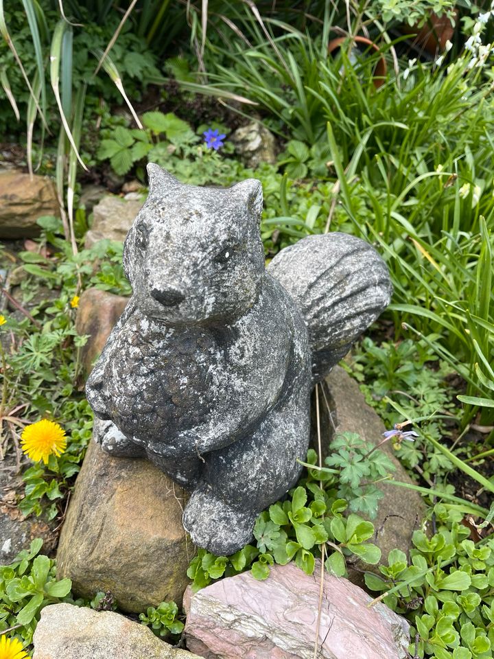 Steinfiguren für den Garten in Aachen
