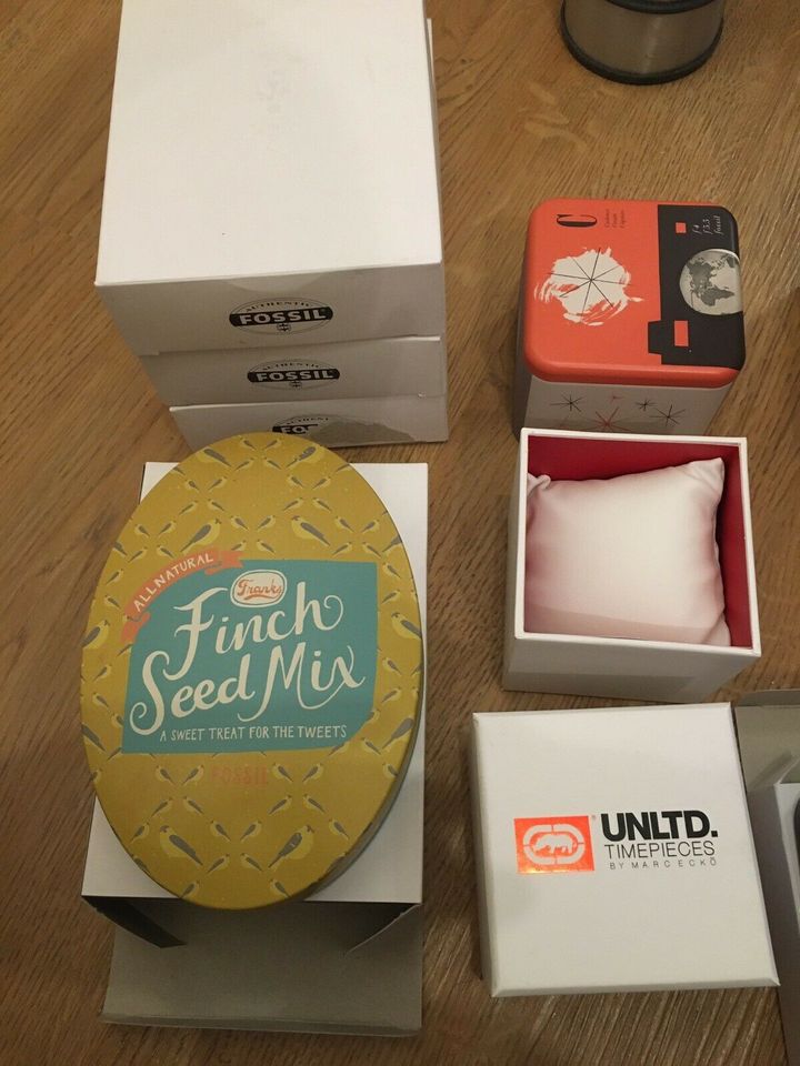 FOSSIL Geschenkbox Blech Giftbox Geschenk Verpackung in Planegg