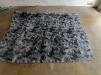 Teppich flauschig schwarz silber neu unbenutzt ca.2mtr x1,20 mtr Essen - Steele Vorschau