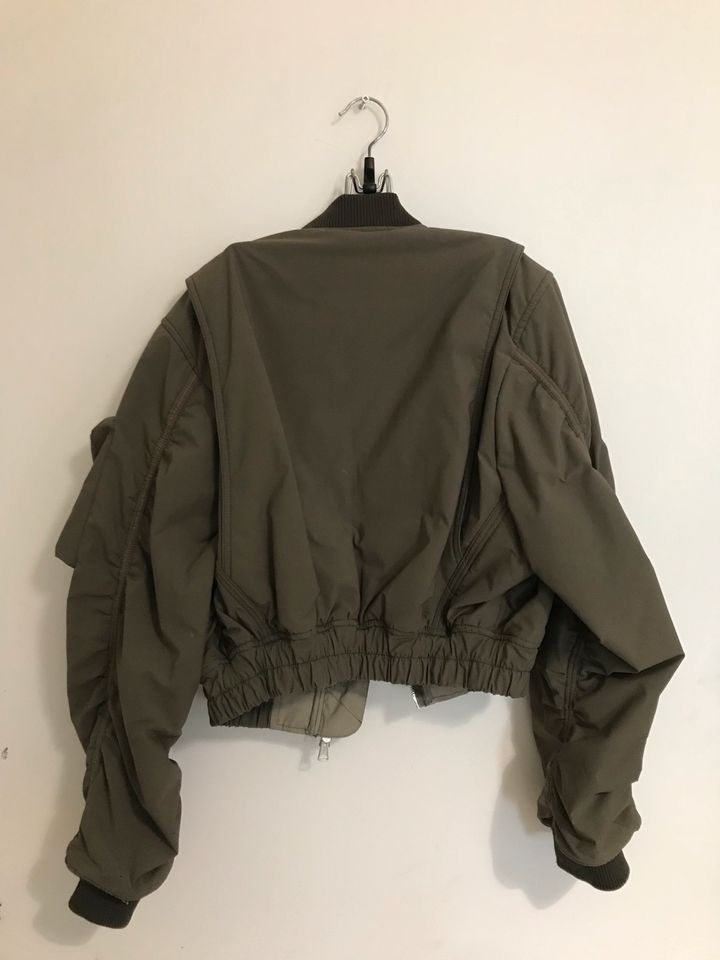 diesel bomber jacket khaki color cropped in Berlin