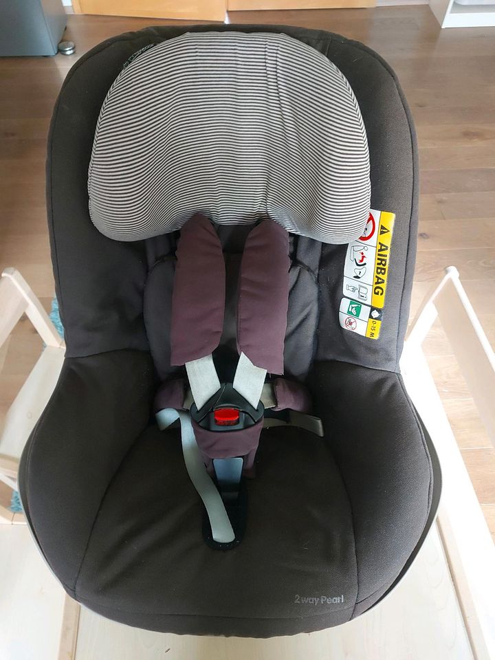 Maxi Cosi 2 way pearl Kindersitz in Rothenbuch