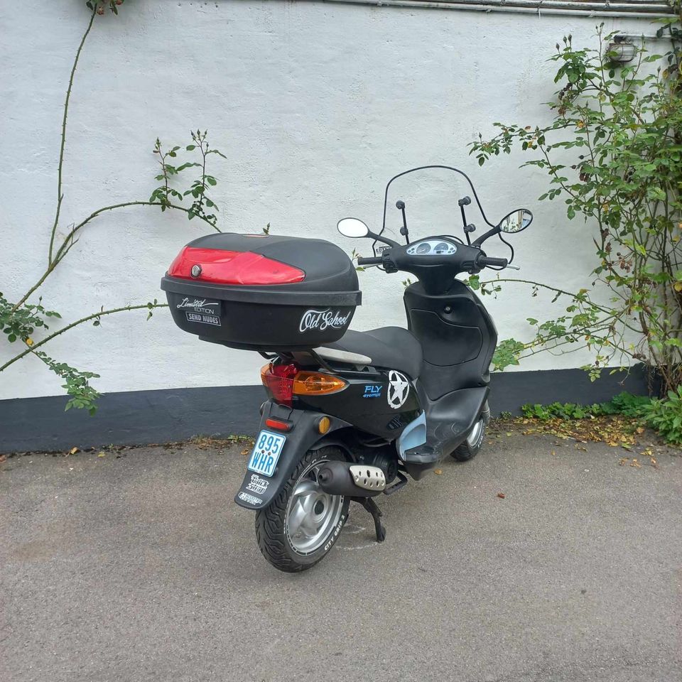 Roller Piaggio Fly 50 4T in Aachen