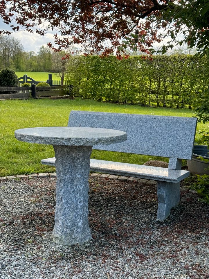 Granit Gartenbank mit Tisch in Seevetal