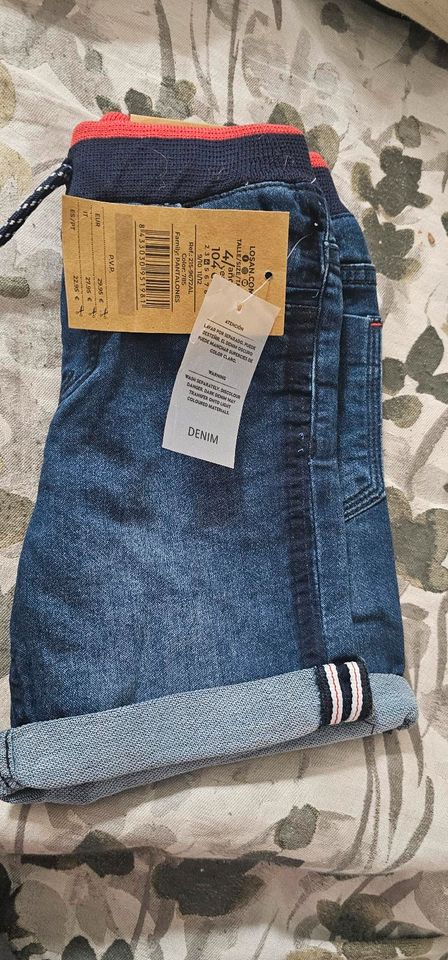 LOSAN Junge jeans Shorts Gr. 104 NEU in Stolberg (Rhld)