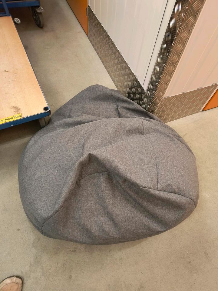 Gemütlicher Sitzsack (2 mal vorhanden) in Hannover