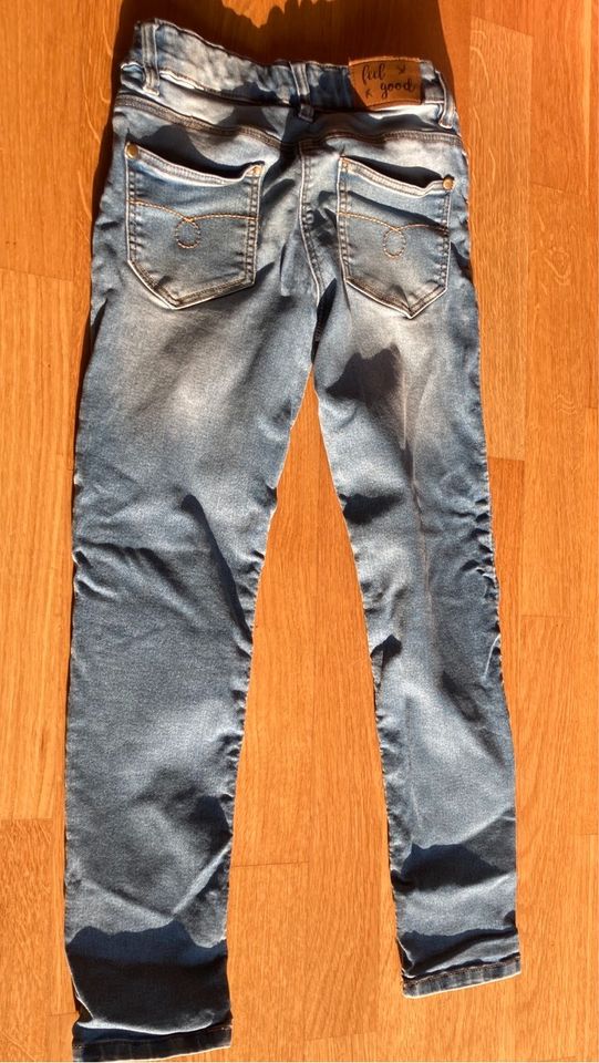 Mädchen Jeans Größe 134 von Yigga in Stuttgart