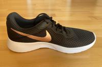 (Fast) NEU! - Damen-Fitness-Schuhe, Gr. 41 (US 9,5) schwarz-gold Bayern - Neumarkt i.d.OPf. Vorschau