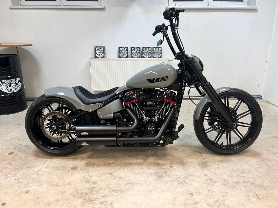 Harley Davidson Breakout 114 Softail Fat Boy Jekill&Hyde Klappe in Spremberg