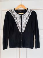 H&M Jäckchen Jacke Strickjacke Cardigan schwarz spitze Gr. S 36 Stuttgart - Botnang Vorschau
