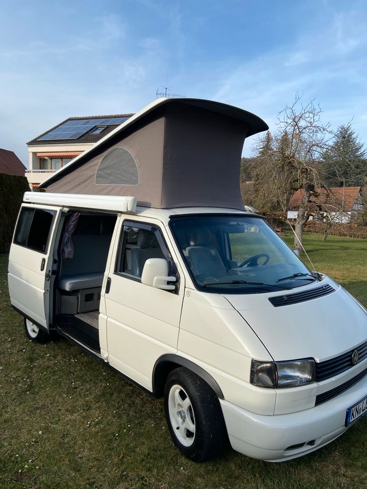 VW Bus T4 Solar und H-Kennzeichen in Engen