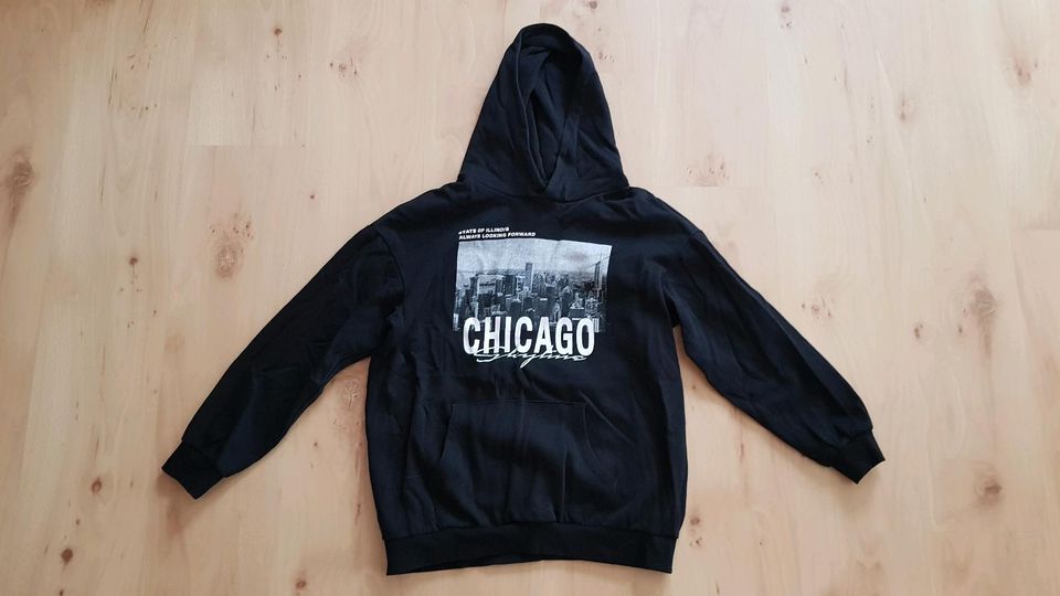 Hoodie Gr. 146/152 ❤Chicago❤ Bild + Schriftzug,  schwarz ☆H&M☆ in Bad Kreuznach