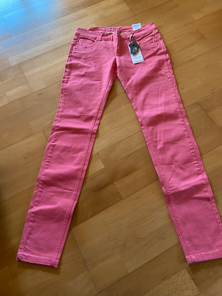 Jeans schmal Gr.S von Sublevel in rosa in Wattenheim