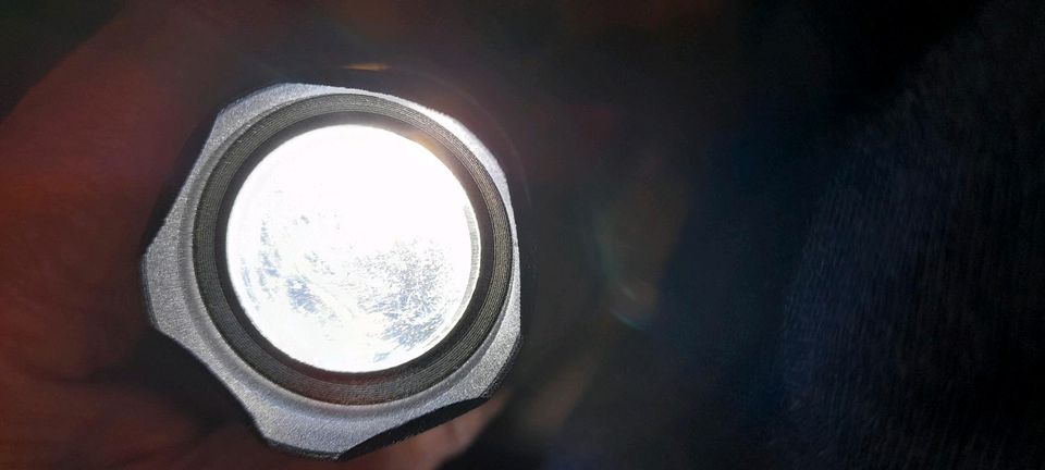 SWAT POLICE Taschenlampe helles Licht stableuchte in Bocholt
