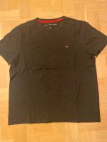 Herren Tommy Hilfiger t-Shirt schwarz Gr. S Stuttgart - Wangen Vorschau