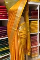 Gelbes indisches / Bollywood Saree mit Silber Border Nordrhein-Westfalen - Elsdorf Vorschau