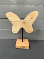 Schmetterling am Stab Palettenholz Deko Hochzeit Geschenk Kreis Pinneberg - Klein Offenseth-Sparrieshoop Vorschau