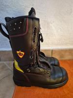 Haix Fire Flash Gr 41 UK 7,5 Feuerwehr Stiefel Feuerwehrstiefel Sachsen - Halsbrücke Vorschau