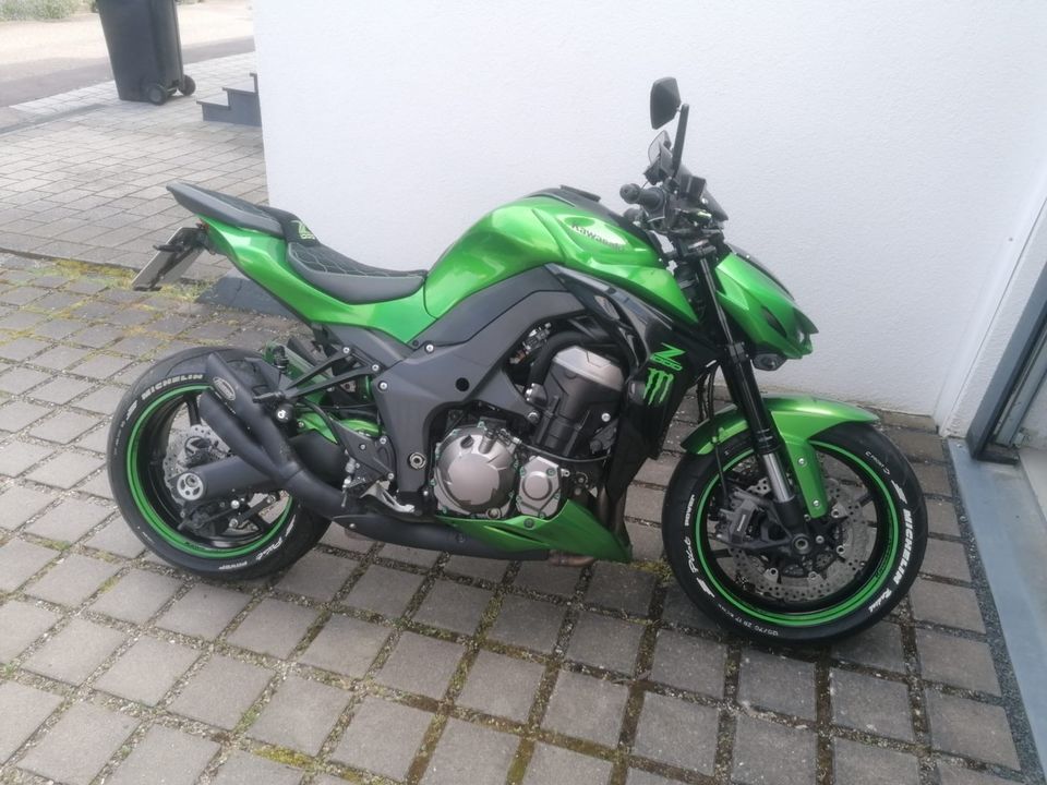 Kawasaki Z1000 Motorrad in Stuttgart