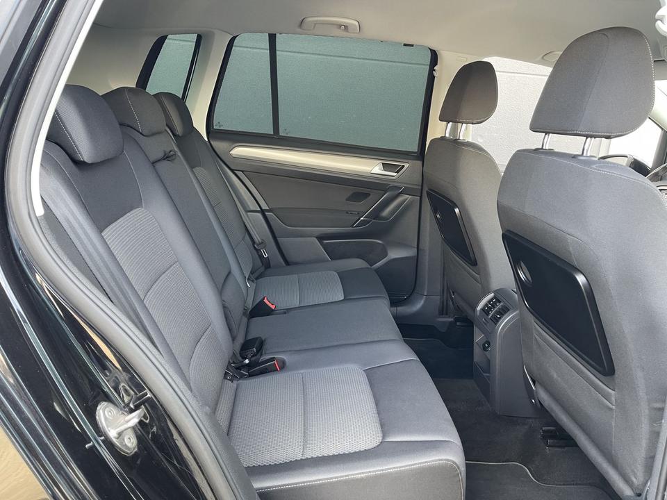 Volkswagen Golf Sportsvan 1.6 TDI Comfortline AHK Navi PDC in Garbsen