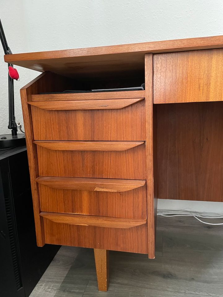 Mid Century Schreibtisch Vose Teak 60er Jahre in Hannover