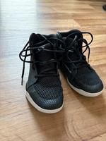 Hallenschuhe gr. 38.5 Brandenburg - Bernau Vorschau