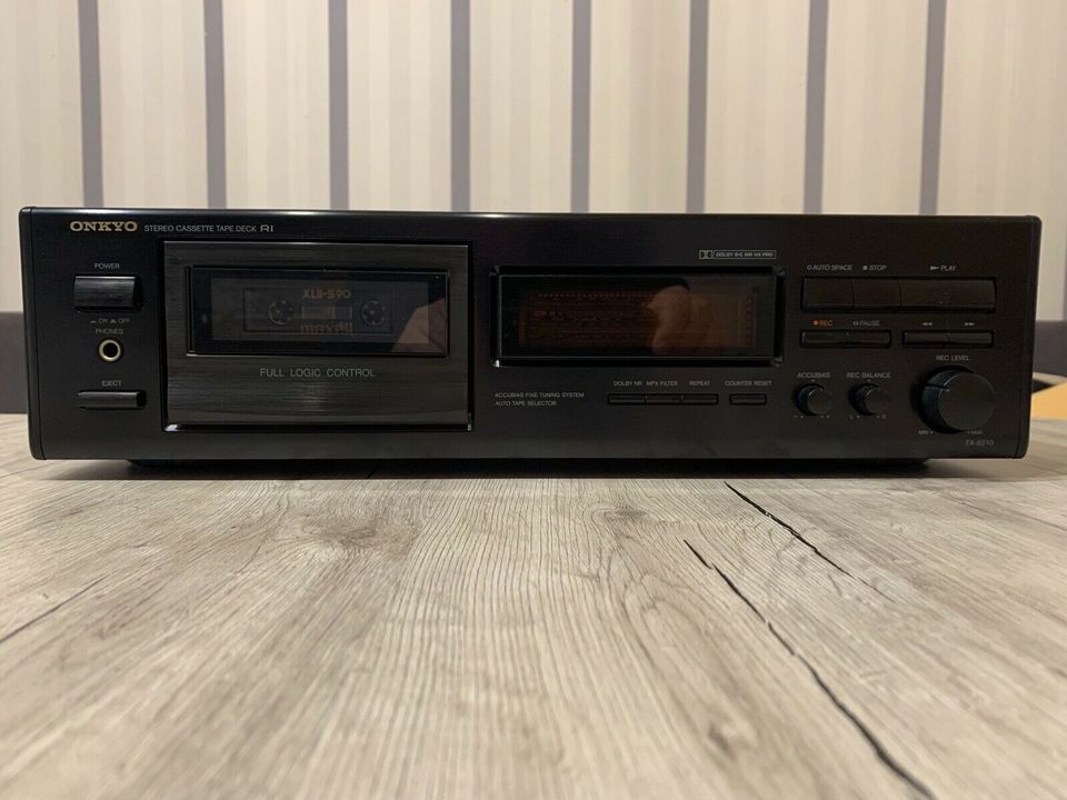 ONKYO Tape Deck TA-6210 Stereo Cassette in Nideggen / Düren