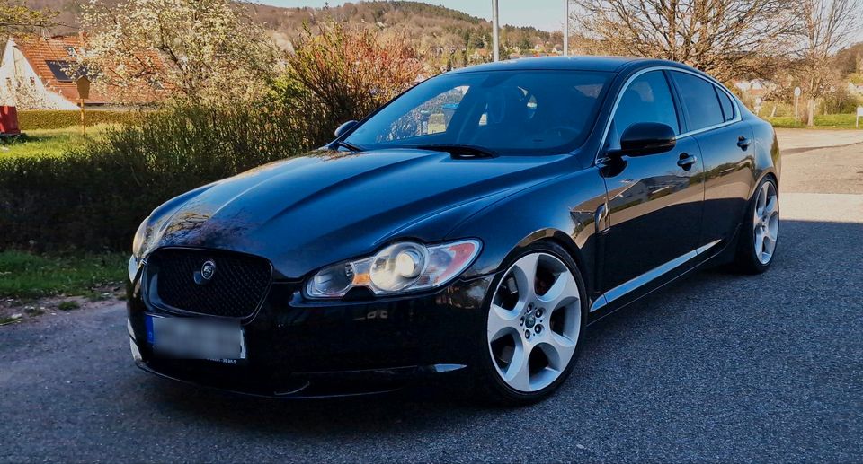                     Jaguar XF 3.0 V6