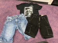 T Shirt Batman und 2 H&M Shorts gr. 110 Duisburg - Meiderich/Beeck Vorschau