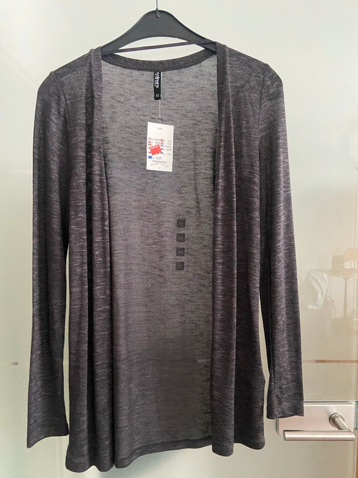 Neu mit Etikett! Lange, dünne Sommer Strickjacke Gr. XS Cardigan in Gevelsberg