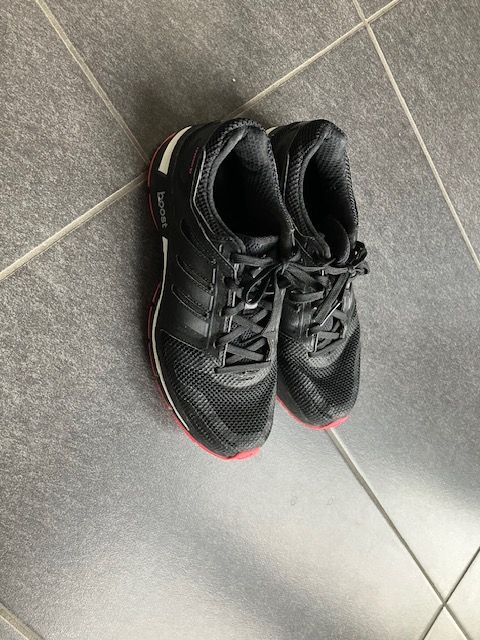 adida boost-Damen-Laufschuhe Gr. US 9, UK 7,5 - schwarz in Dresden