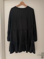 Schwarzes Plissekleid Stuttgart - Zuffenhausen Vorschau