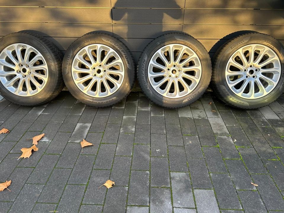 Alu Winterkompletträder 255/55R20 TOP-Zustand Orginal Land Rover in Niederelbert