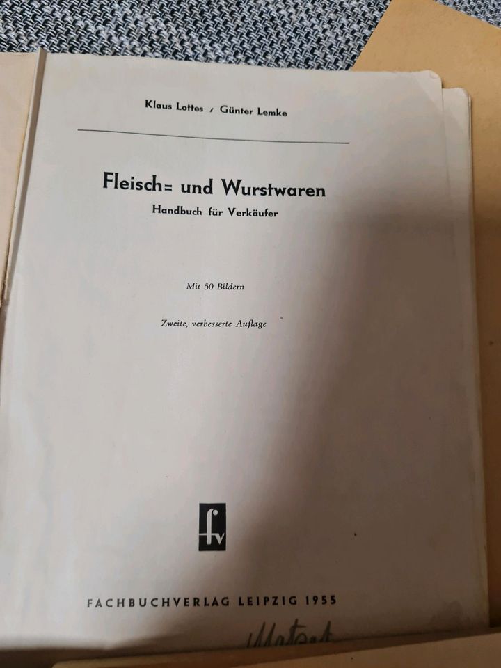 Über 60 Jahre alte Berufschullehrbücher/ DDR in Esslingen