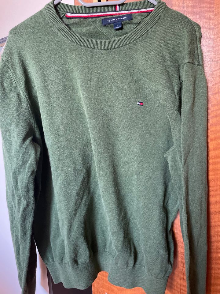 Tommy Hilfiger Pullover. in Mainz