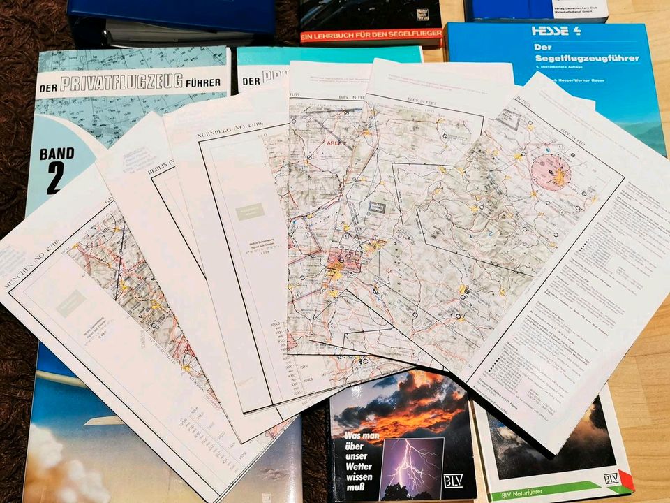 Konvolut Bücher Segelflug u Wetter. Luftfahrtkarten in Theres