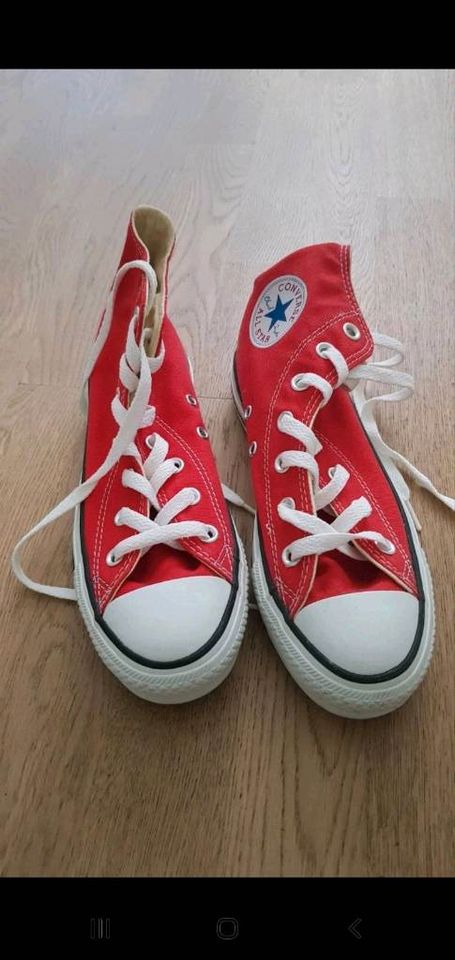 Converse Chucks in verschiedenen Farben, Gr. 5 in Centrum