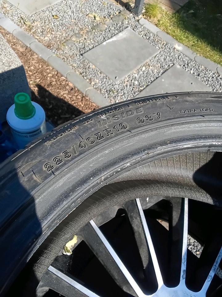 Zum verkauf stehen 2 sommerreifen die Reifen sind neu in Waldbrunn