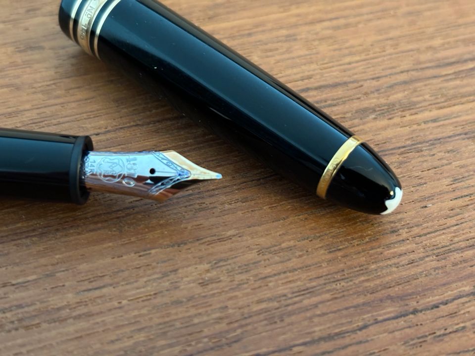 Montblanc Meisterstück Kolbenfüller 4810 in Köln