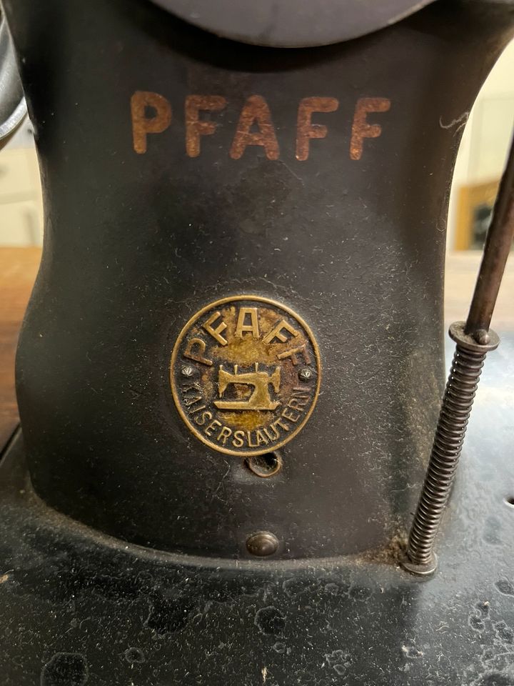 Nähmaschine Marke Pfaff in Hamburg