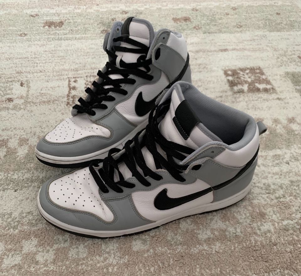 Nike Dunk high personalisiert in Rellingen