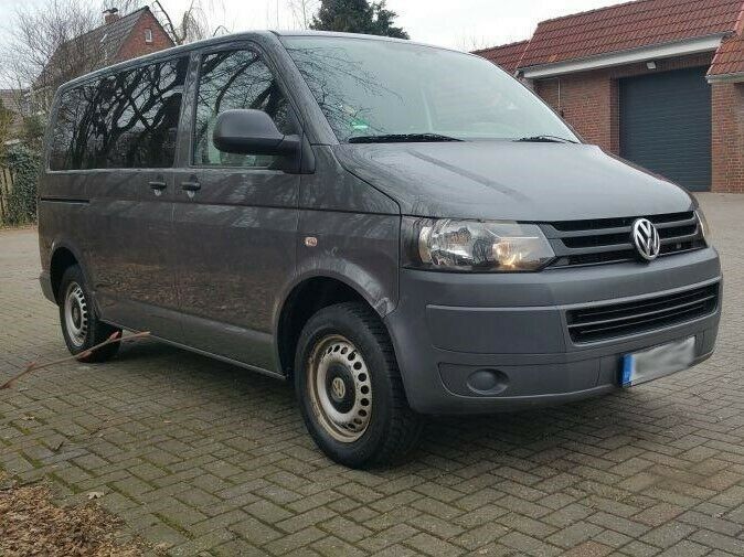 VW T5 Bulli / Bus 9Sitzer 8 Sitzen 7 Sitze leihen mieten in Bremen